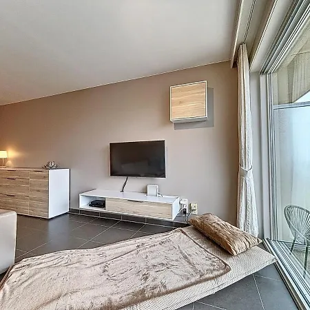 Flat Terlinck - Nyaraló